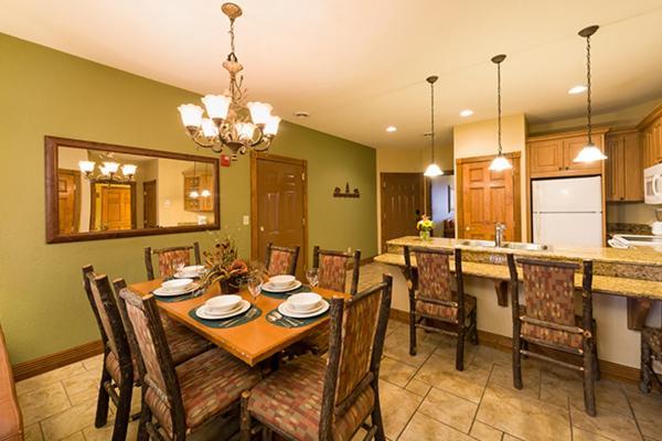 2Br Westgate Resort Sleeps 10 - Smoky Mtn Condo With Free Water Park 蓋特林堡 外观 照片