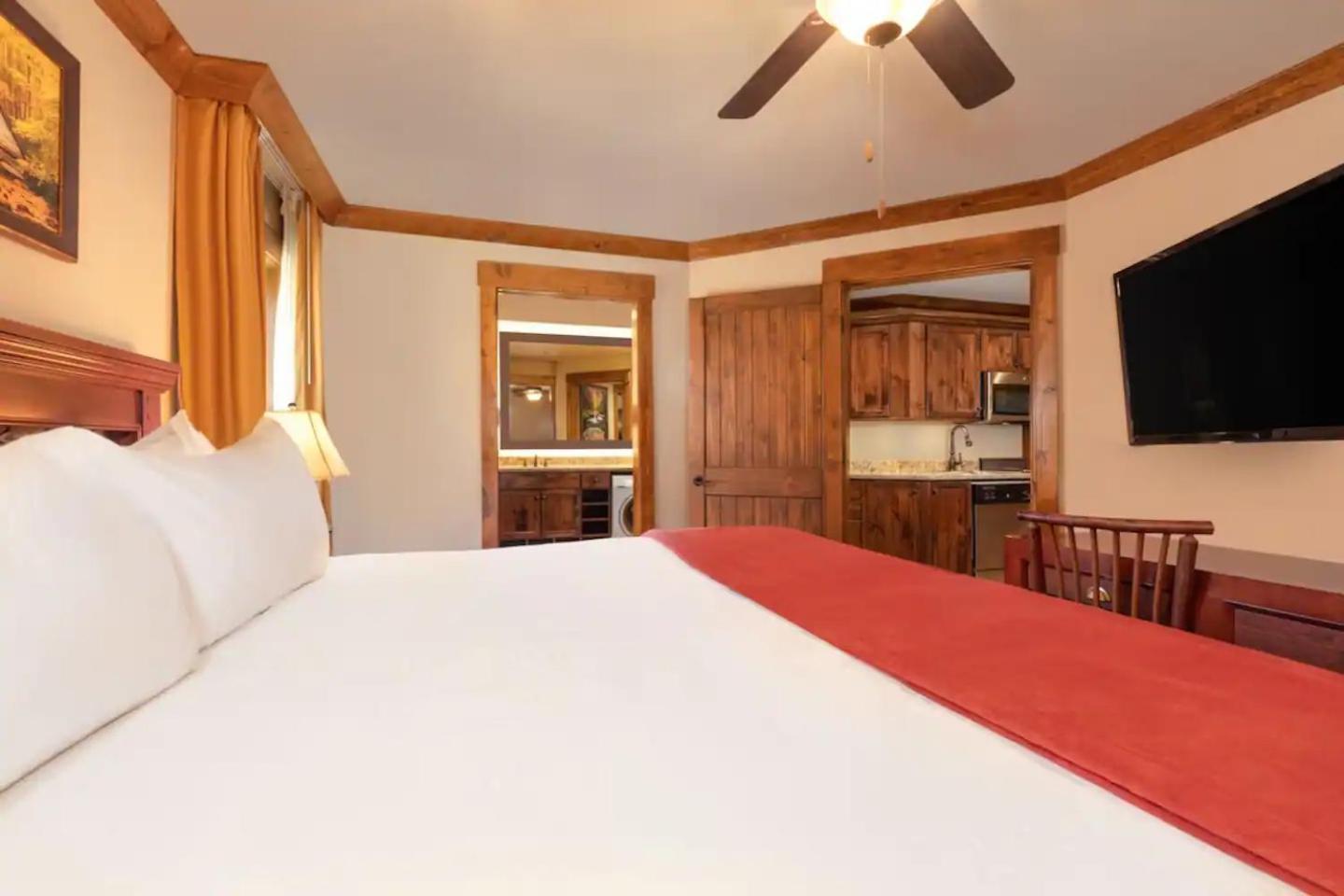 2Br Westgate Resort Sleeps 10 - Smoky Mtn Condo With Free Water Park 蓋特林堡 外观 照片